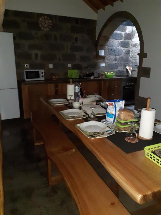 Basaltic Guest House Achadinha Exteriör bild